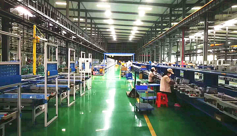 >上下同欲，沖鋒一線！